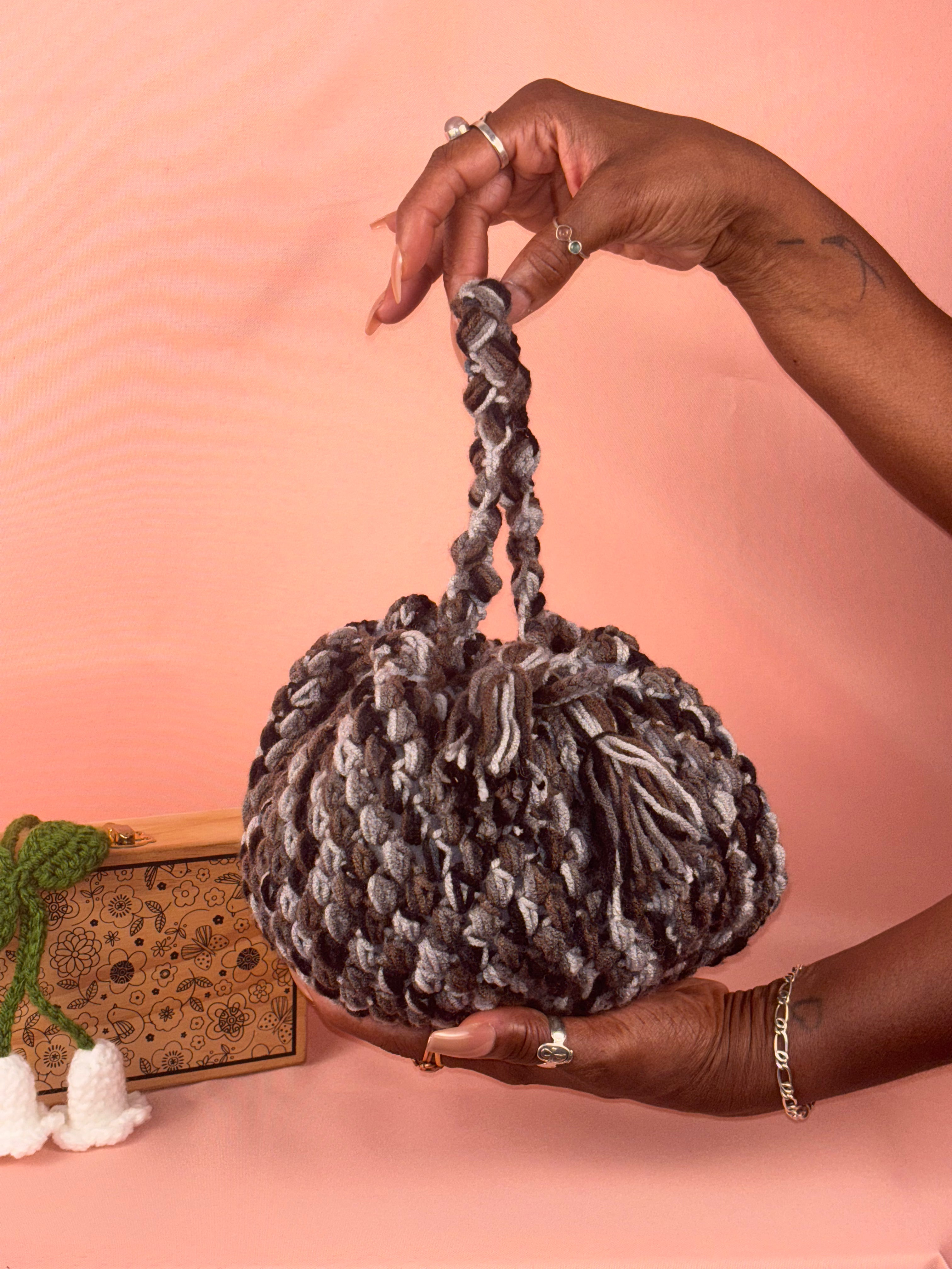 The Groovy Cinch and Carry- Mocha Mix